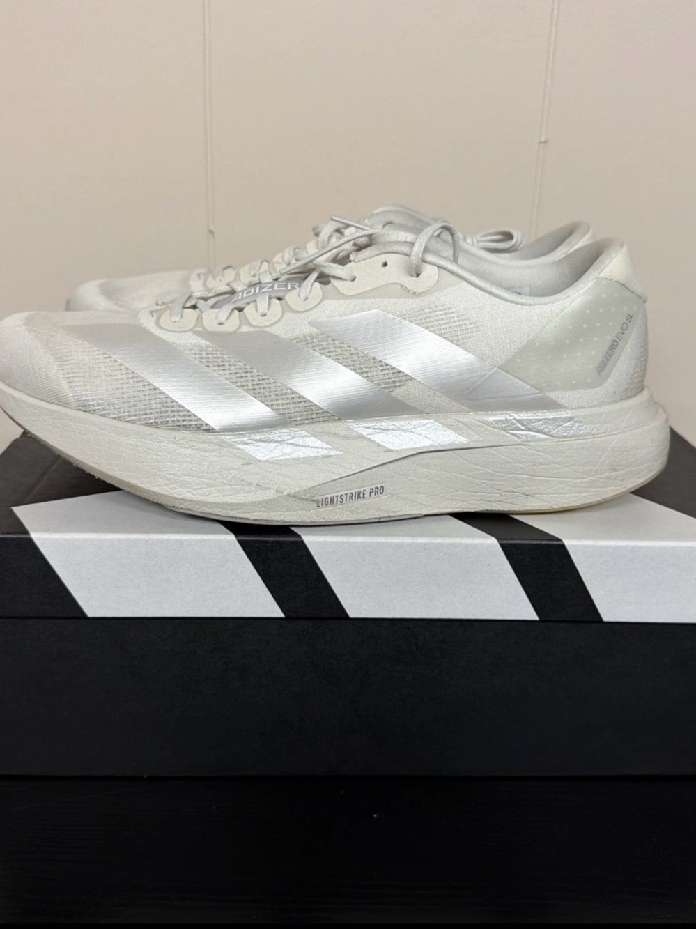 adidas Men's White Lightweight Racing Shoe Evo SL Orbit Grey